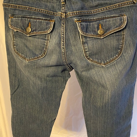 EUC Old Navy denim jeans. Size 6. - Picture 7 of 11